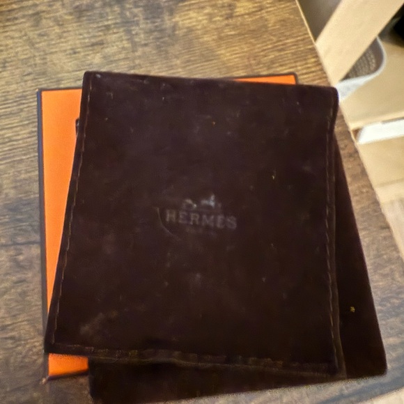 Hermes leather hook bracelet - Picture 9 of 9